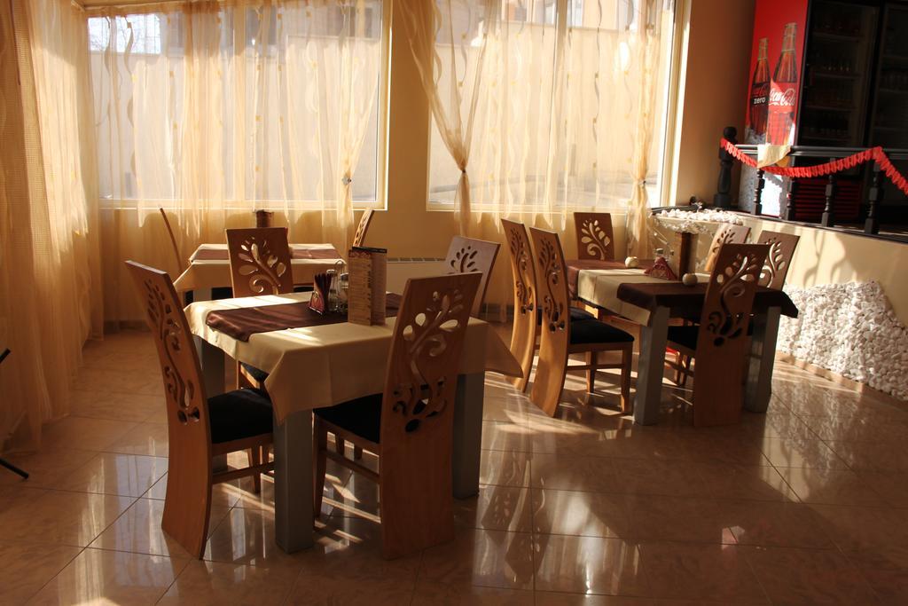 Hotel Brilliance Varna Exterior photo