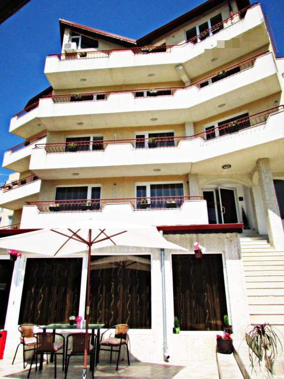Hotel Brilliance Varna Exterior photo